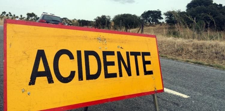 Colisão rodoviária perto de Évora faz dois mortos e um ferido grave