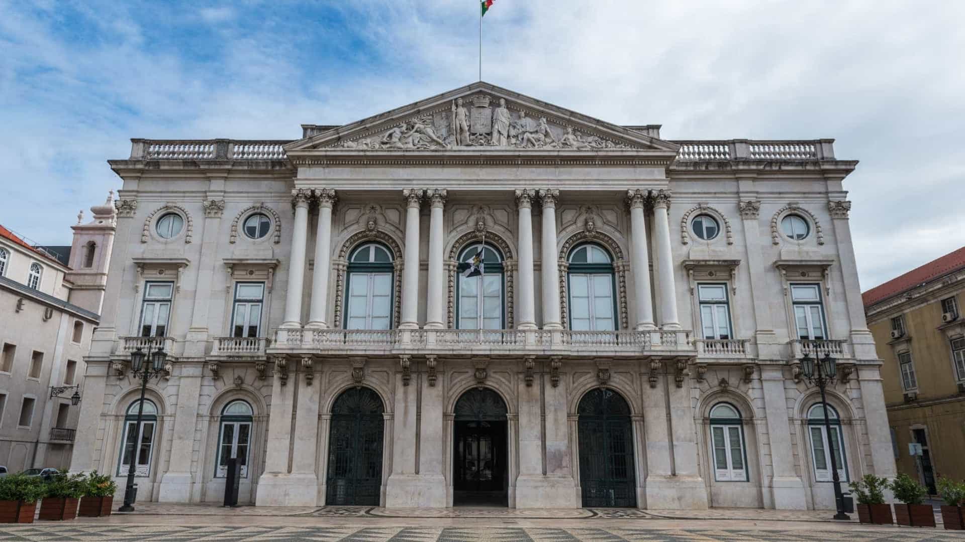 Câmara de Lisboa multada em 1,2 milhões
