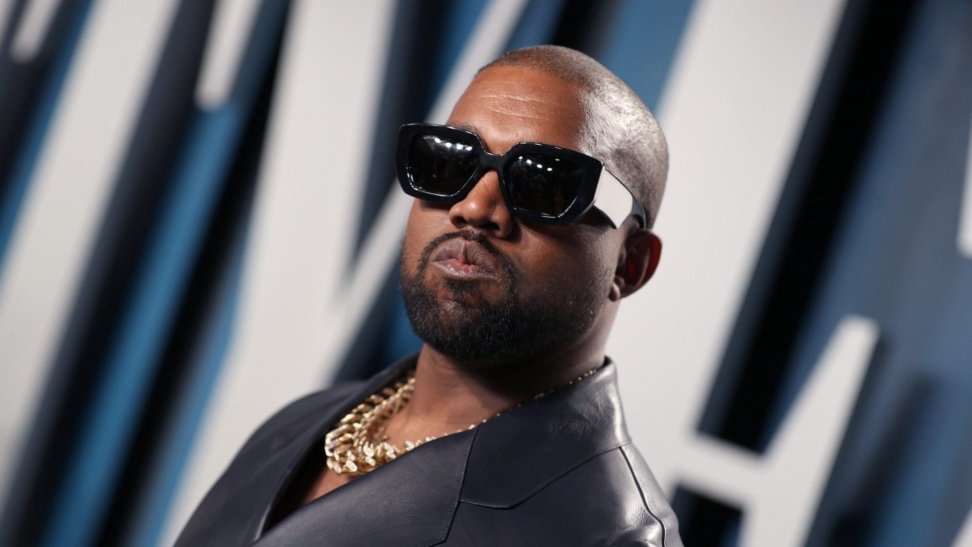Kanye West agrediu fã que lhe pediu autógrafo