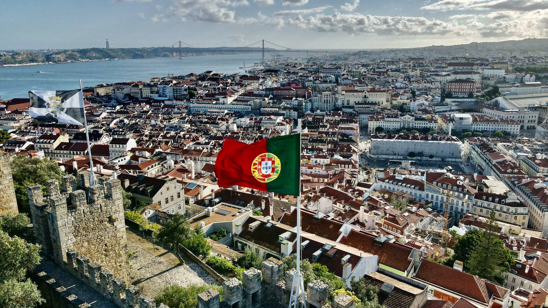 Portugal é o 4º país do mundo com mais novos casos diários