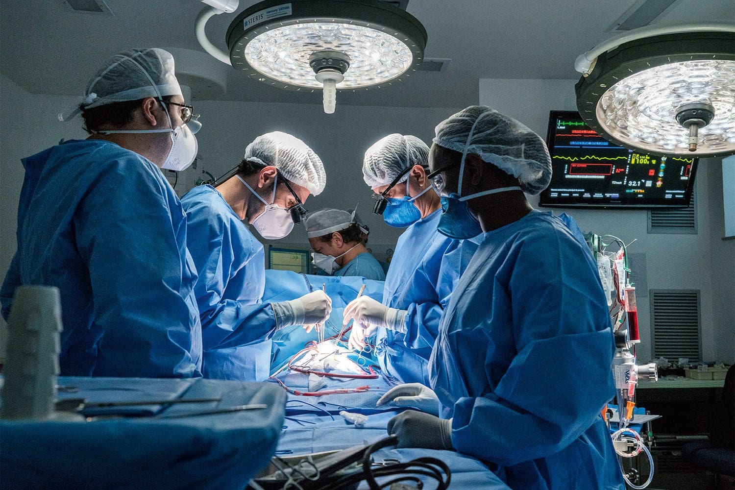 SNS realizou 654 711 cirurgias entre janeiro e novembro de 2021