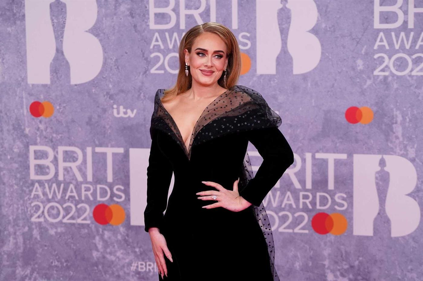 Adele é a grande vencedora dos BRIT Awards