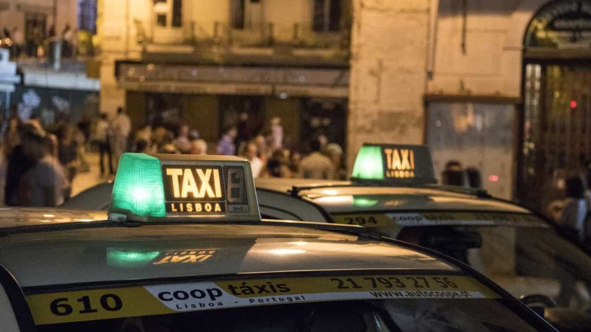 Taxista esfaqueado por cliente