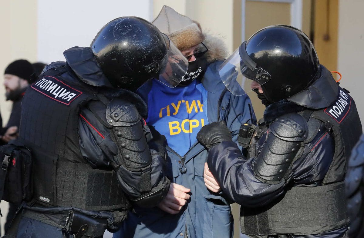 12 700 manifestantes detidos na Rússia