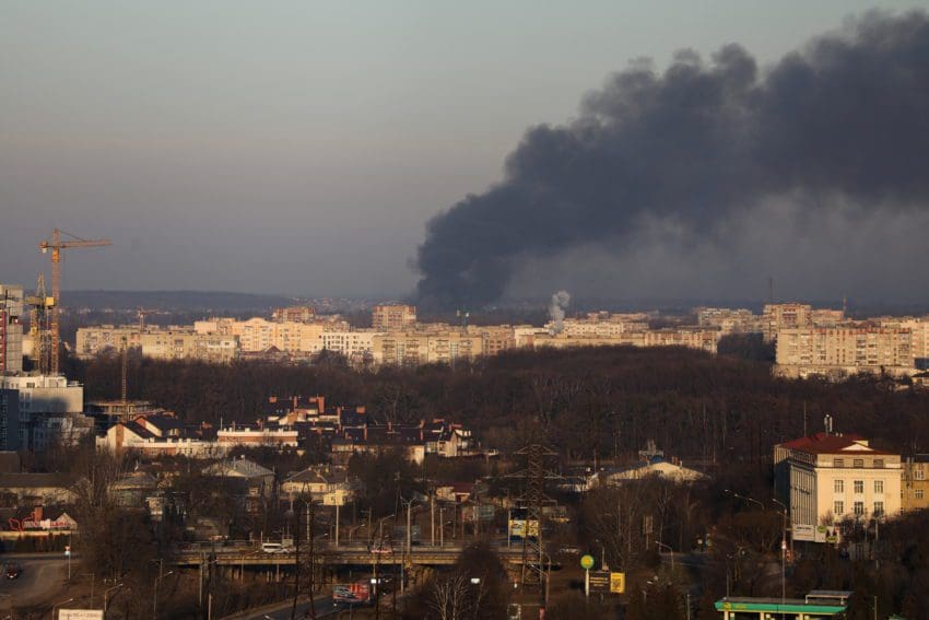 Mísseis atingem Lviv e norte de Kiev