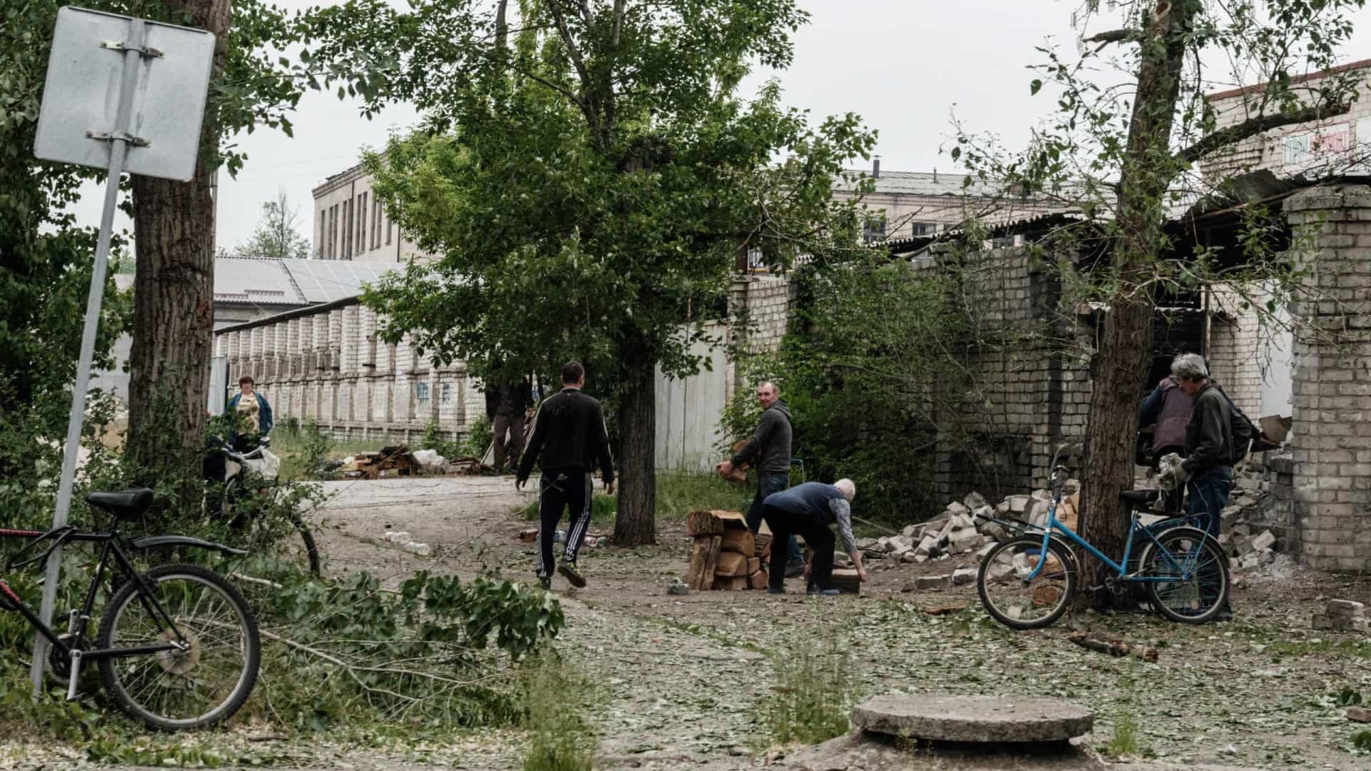 Bombardeamento russo faz 12 mortos e 40 feridos em Severodonetsk