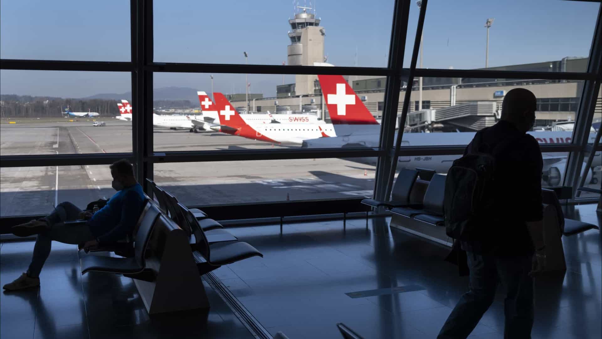 Espaço aéreo da Suíça reaberto