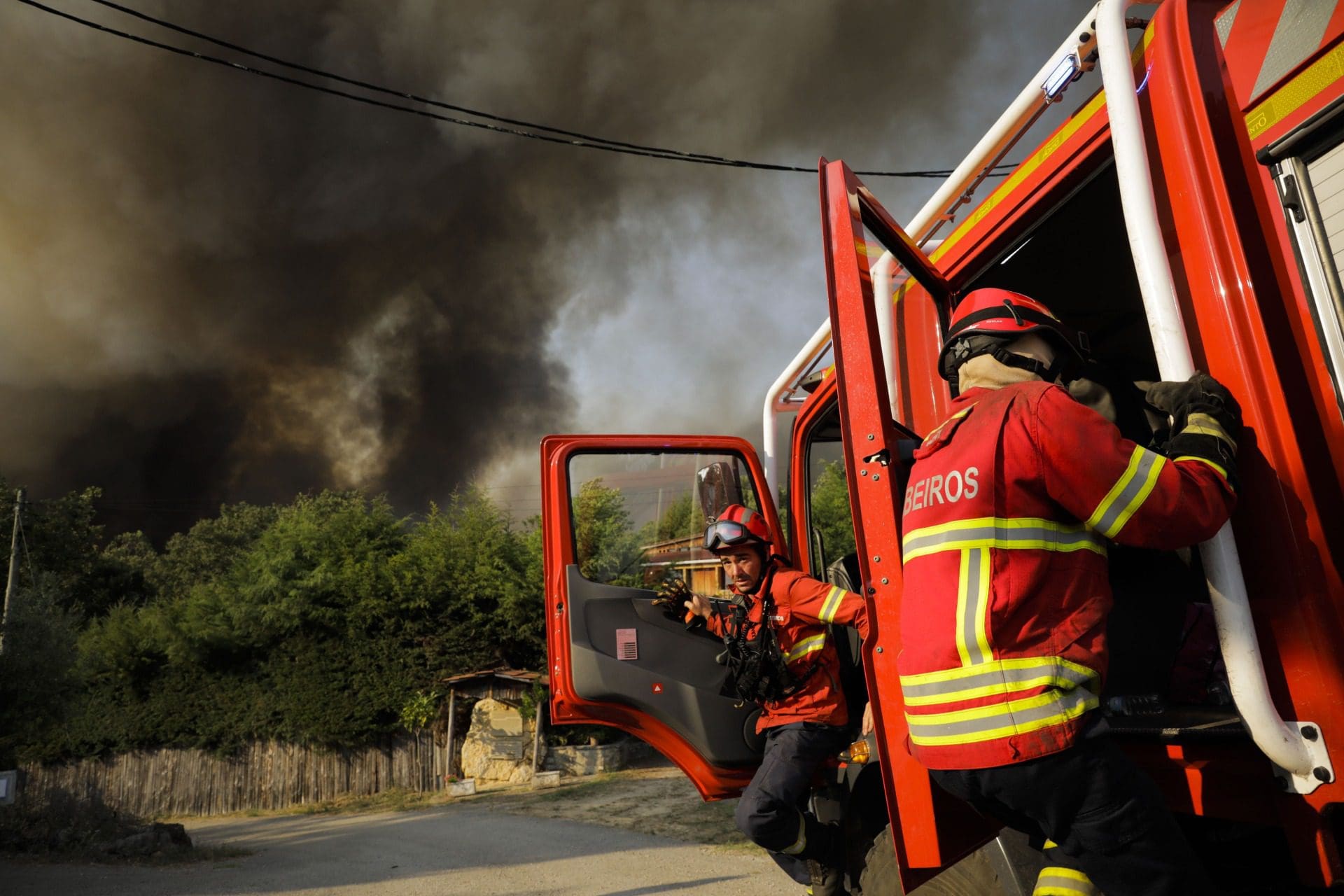 Reacendimento volta a preocupar população em Loulé; Incêndios: Seis ocorrências preocupam Proteção Civil