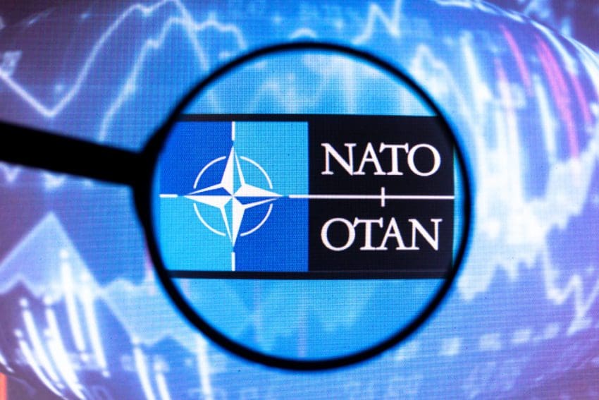 Protocolos de adesão da Finlândia e da Suécia à NATO assinados hoje