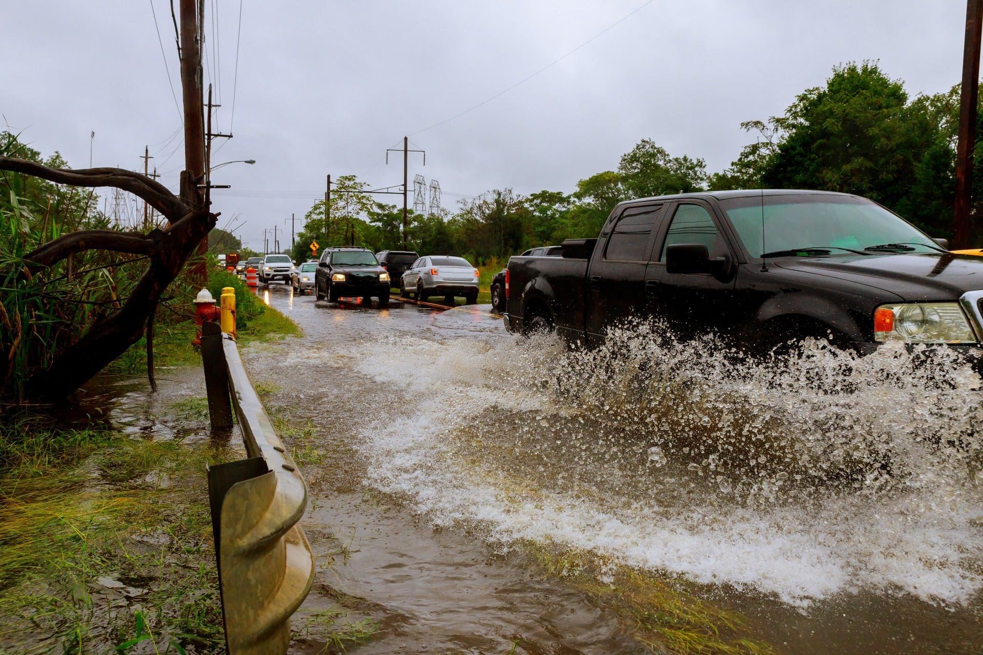 EUA: Chuvas torrenciais provocam inundações em Virgínia Ocidental