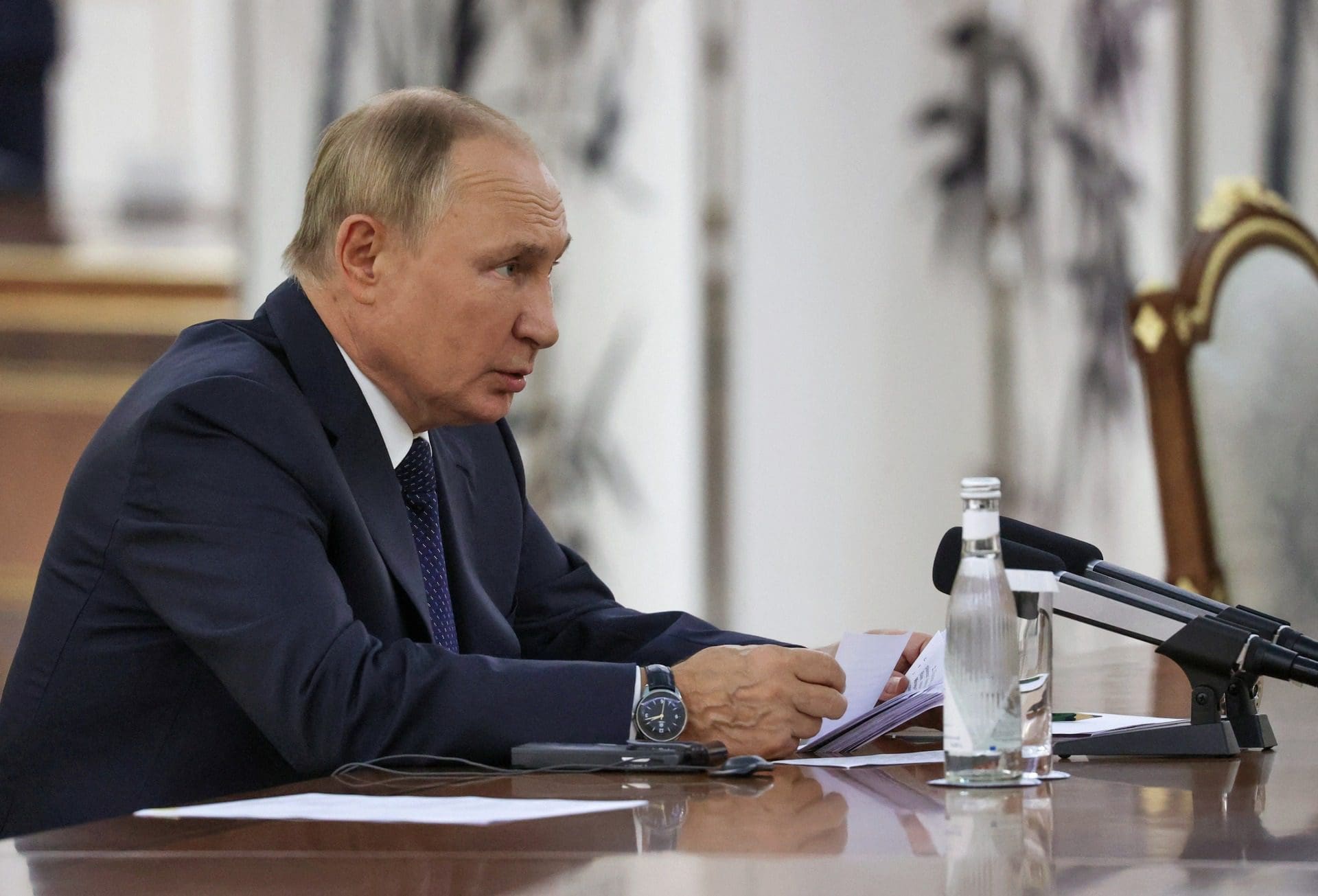 Putin elogia "posição equilibrada" da China sobre a Ucrânia