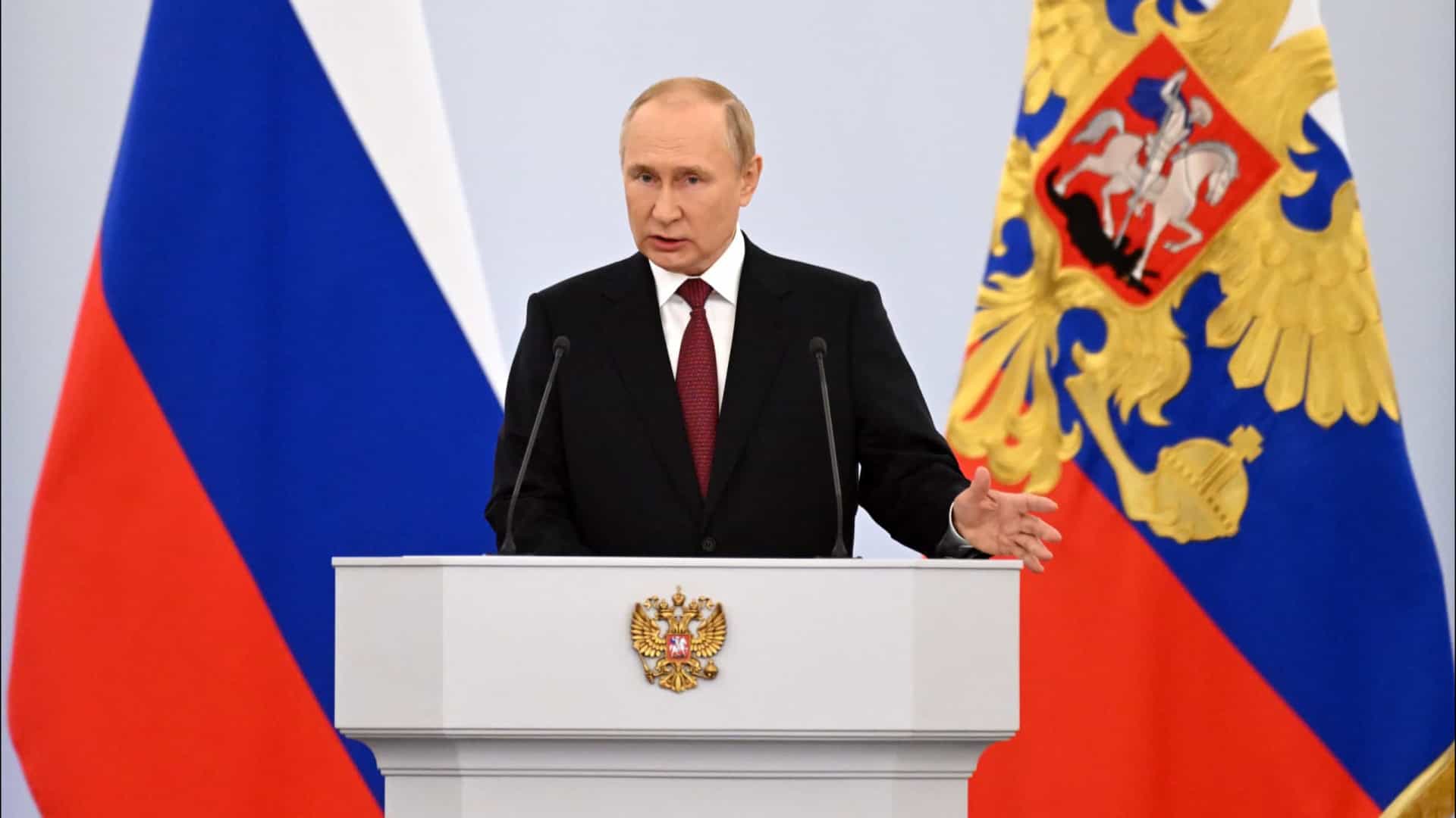 Putin sublinha opção "inequívoca" da população após referendos