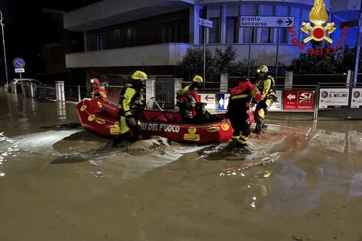 Tempestade faz sete mortos em Itália