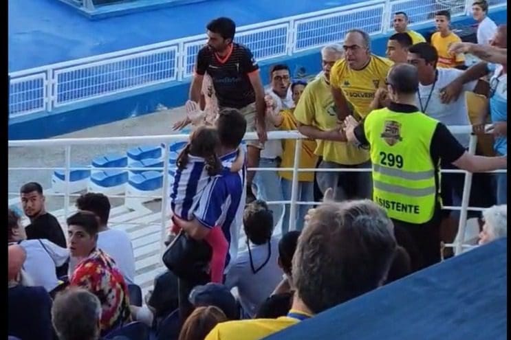 Três adeptos do Estoril proibidos de entrar em estádios