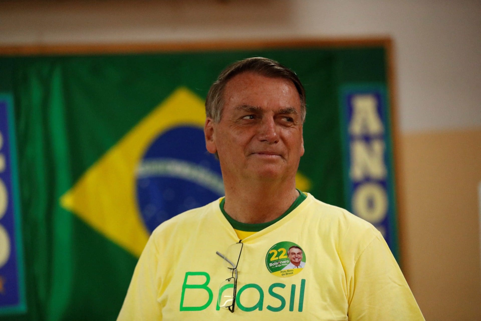 Bolsonaro chega ao Palácio do Planalto sem comentar resultado eleitoral