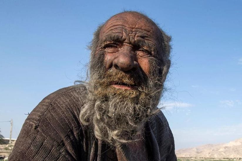 Homem “mais sujo do mundo “morre aos 94 anos