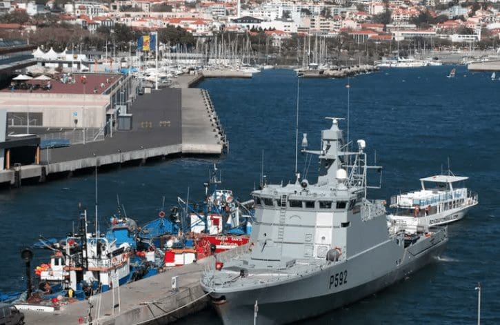 Navio Mondego falha nova missão na Madeira