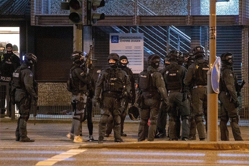Pelo menos oito mortos em ataque a centro religioso em Hamburgo