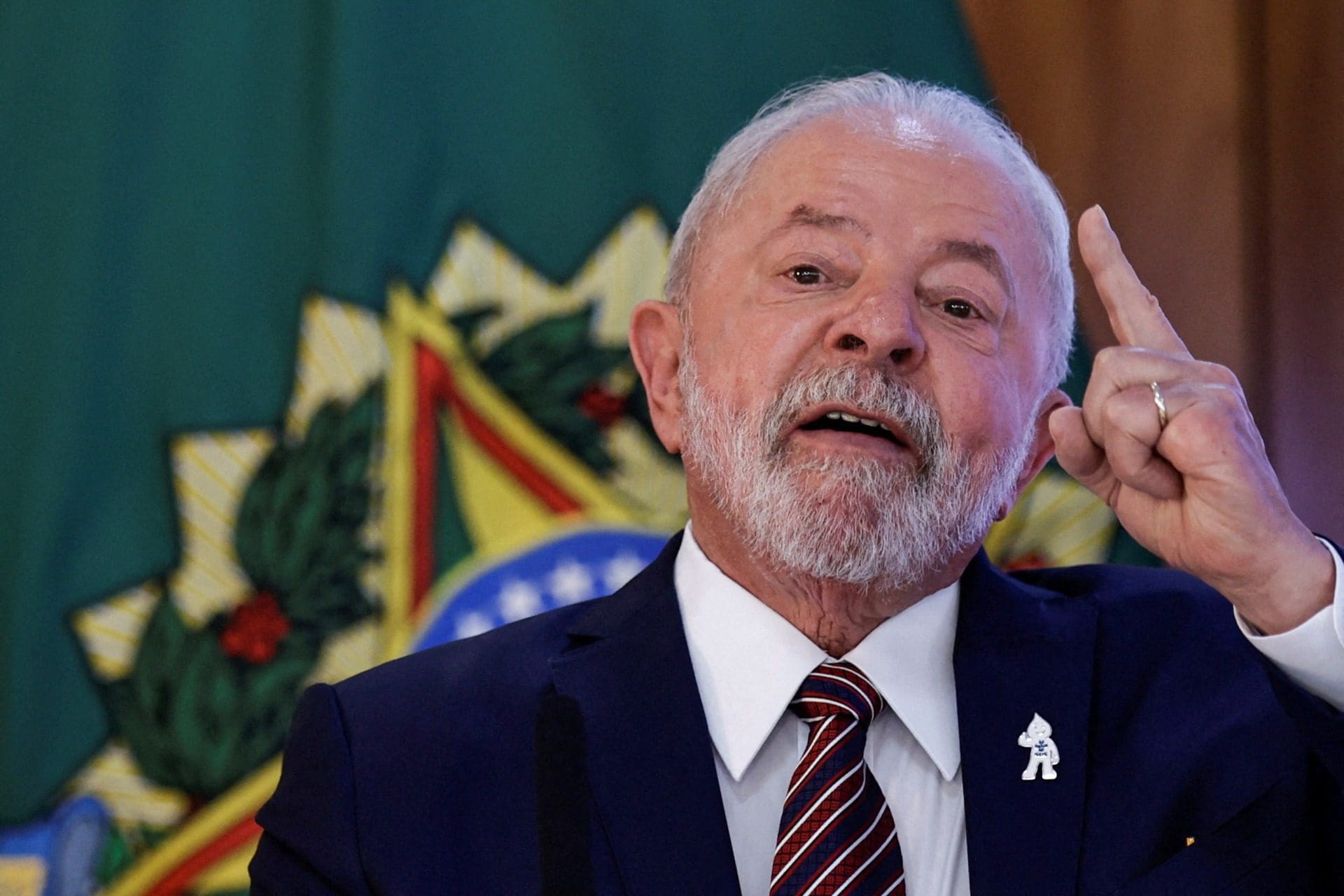 Lula condena “violação da integridade territorial da Ucrânia”