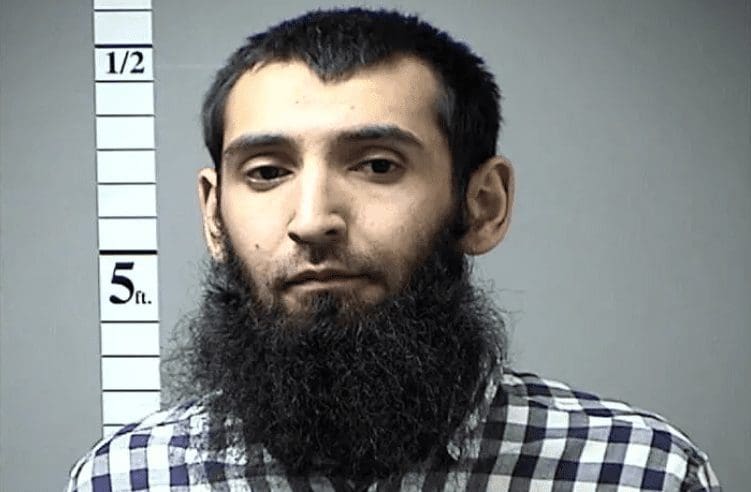 Autor de atentado terrorista condenado a 10 penas de prisão perpétua nos EUA