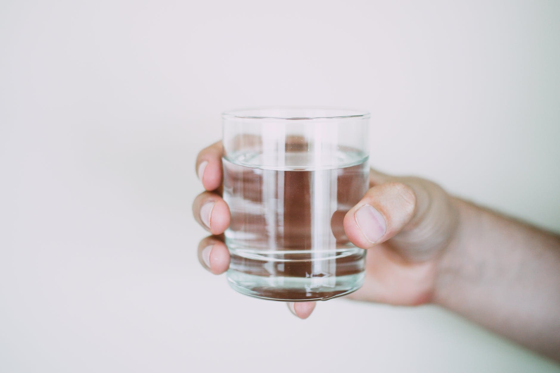 Conheça 5 estratégias para beber mais água!
