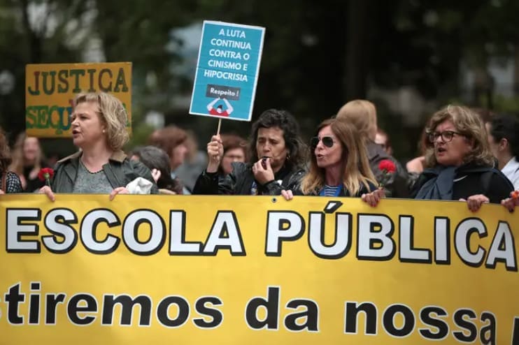 Professores e não docentes terminam semana de greve com manifestação em Lisboa