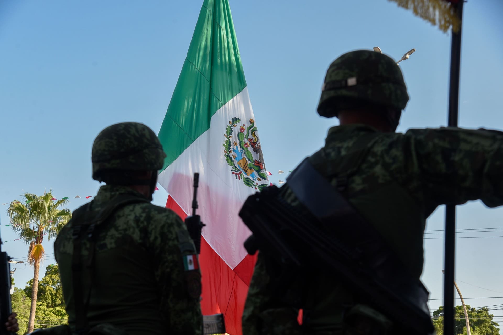 mexico doze mortos em confrontos entre grupos armados e autoridades