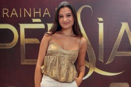 Fernanda Junqueira E A Preparacao Intensa Para A Rainha Da Persia