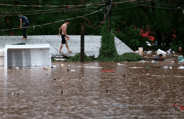 Chuvas Torrenciais No Brasil Fazem 29 Mortos