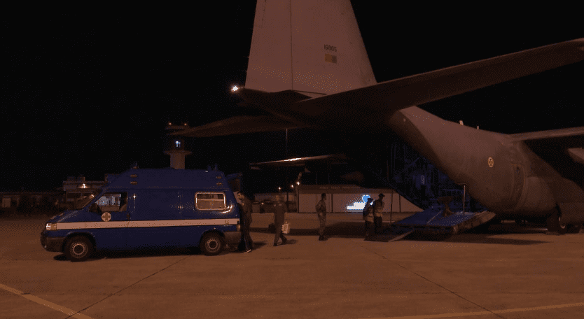 Forca Aerea Transportou Dois Bebes Do Hospital De Ponta Delgada Para Lisboa