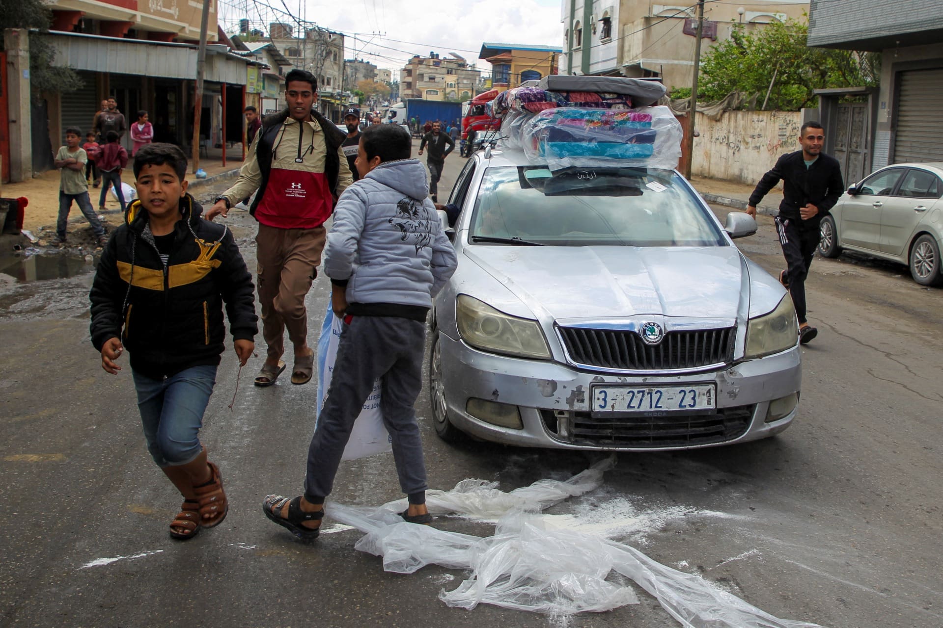 israel pede a habitantes de rafah para irem para zonas humanitarias